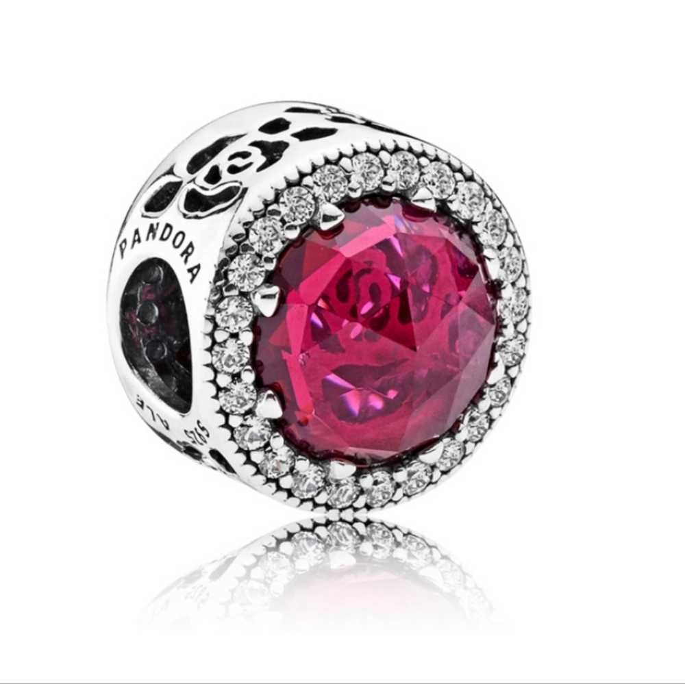 Pandora Disney Belle's Radiant Rose charm